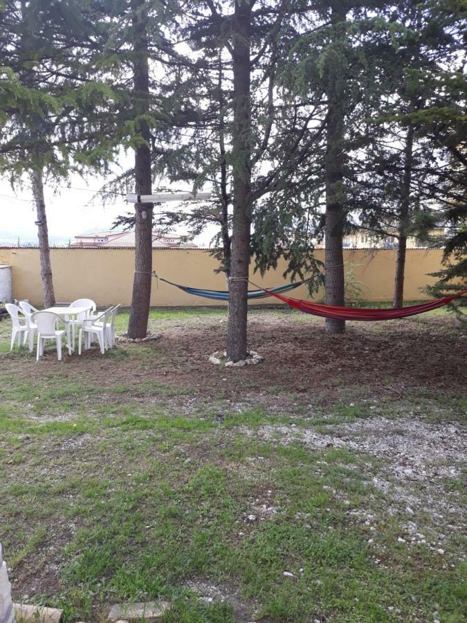Villa Immersa Nel Verde L'Aquila Luaran gambar